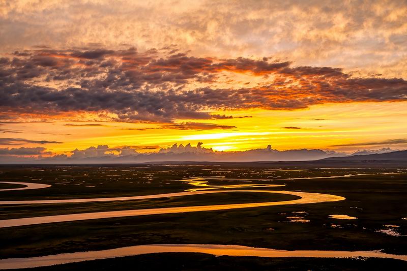 7、《彤映天地》刘亚忠摄影.jpg 7、《彤映天地》刘亚忠摄影.jpg